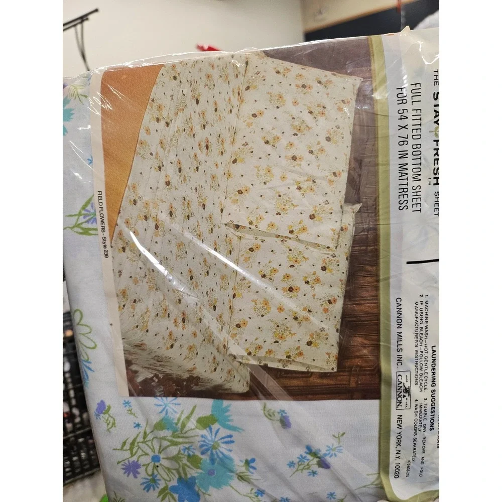 Vintage Cannon Monticello Full Fitted Sheet Field cottage Floral New NIP